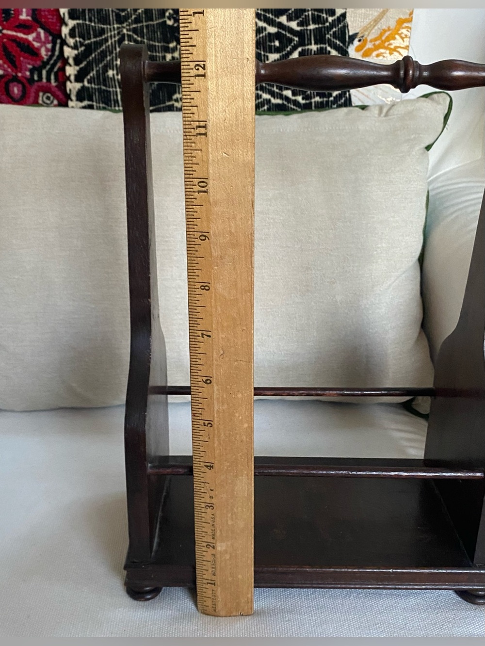 VTG Caddy Book Rack Dark Wood Footed Turned Carrying Handle 12” Cottage Core - Picture 7 of 7